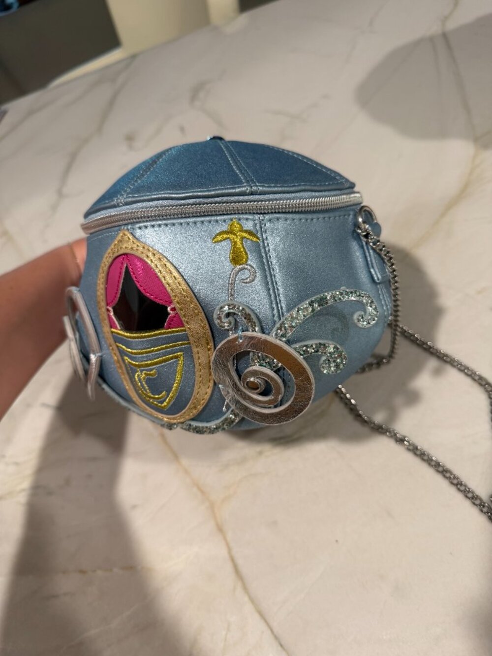 Disney x Danielle Nicole Cinderella Carriage Crossbody Bag - Picture 2 of 6